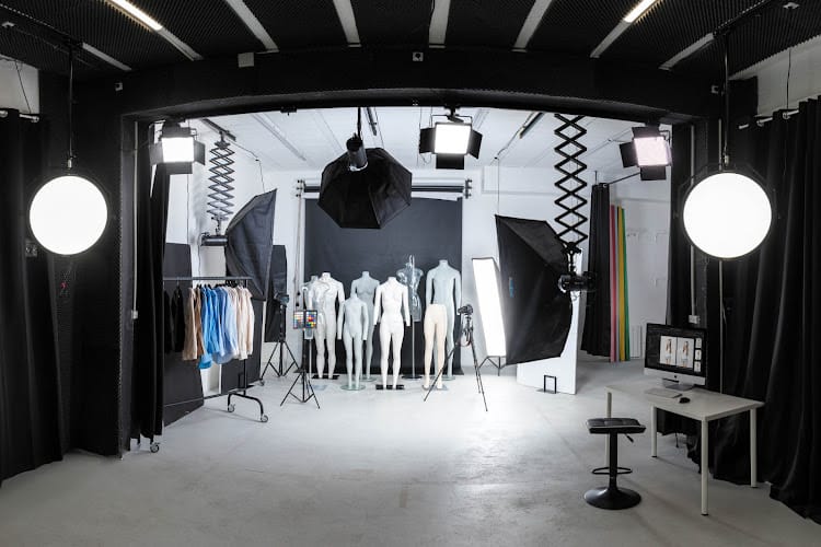 Touche Pas À Ma Com´ - Studio Photo Vidéo - Location espaces