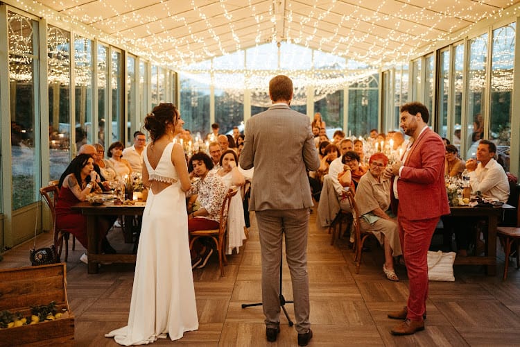 Ugo avec un H - Magicien Polaroid