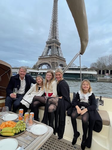 Victoria boat Paris - Croisière privée à Paris