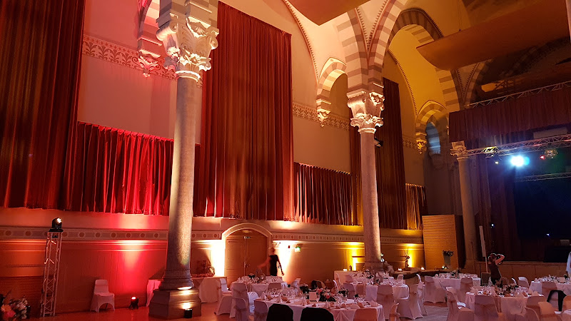 Wolf Agency | DJ Mariage & Évènementiel | Bar @ Vinyles | Saxophoniste | Rhône-Alpes, France, Suisse