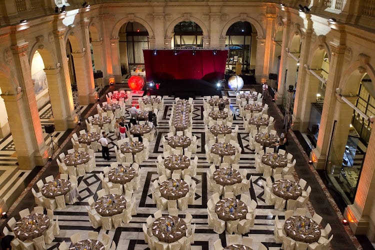 Yellow Wings Events & Travels - agence événementielle Marseille