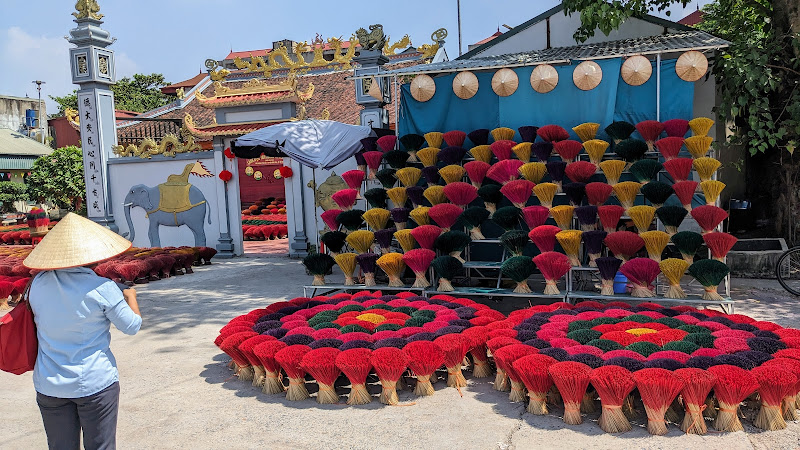 YREN' / LE courtier-voyages